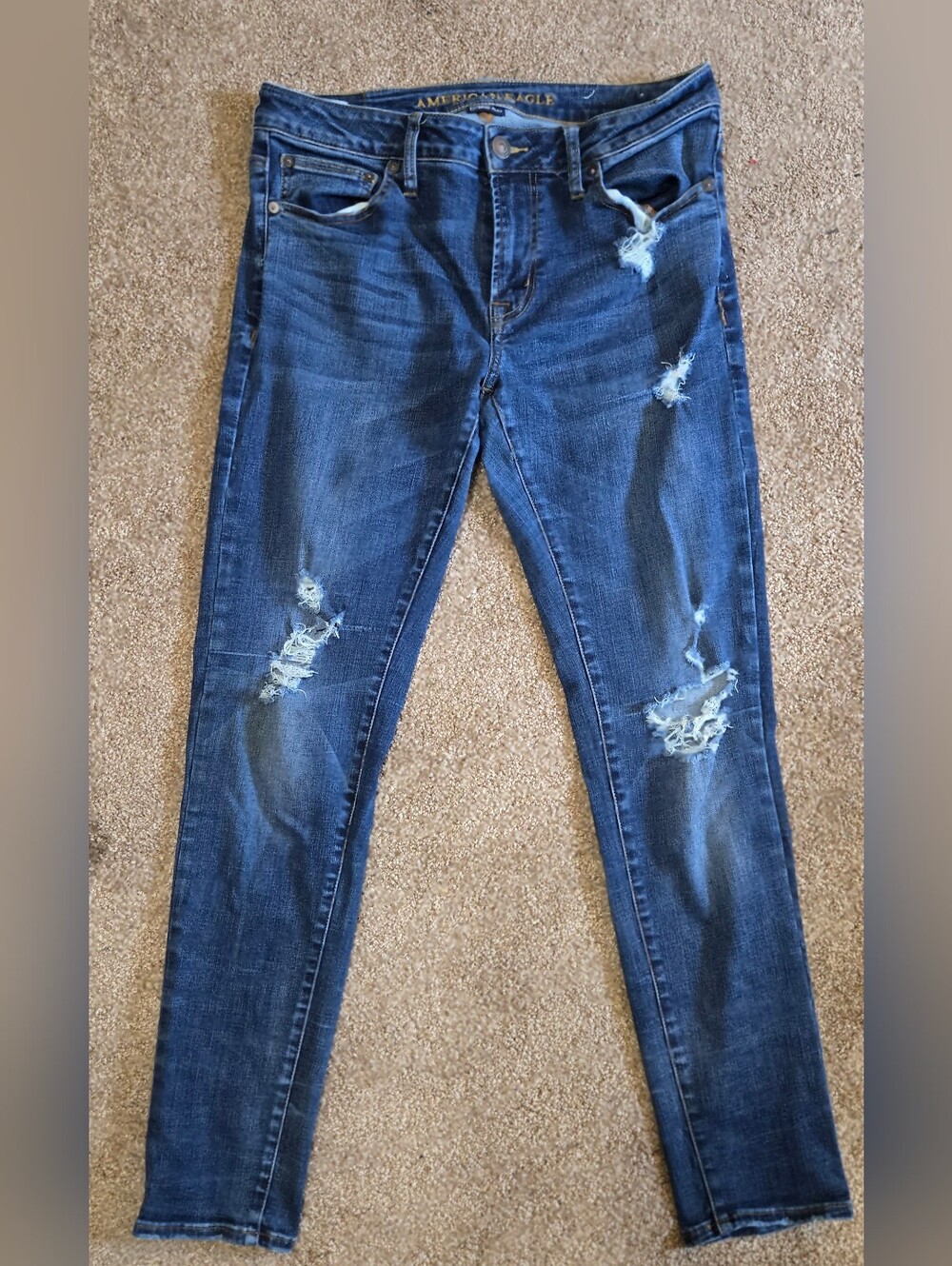 American Eagle Distressed Dark Wash Skinny Jeans